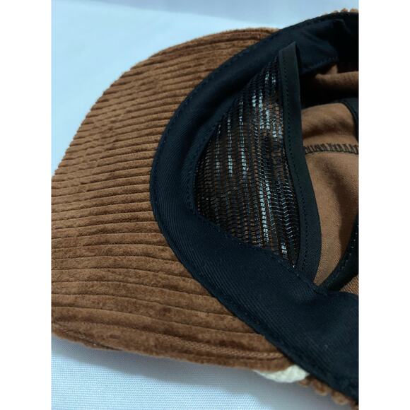 Tahoemade THE 'LAKE' 5-PANEL A larger fitting thick-waled corduroy 5-panel cap. - Picture 10 of 13